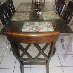 Dinning Table 