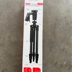 Merkury Innovations 360° Trigger 54” Extension Camera/Camcorder Tripod