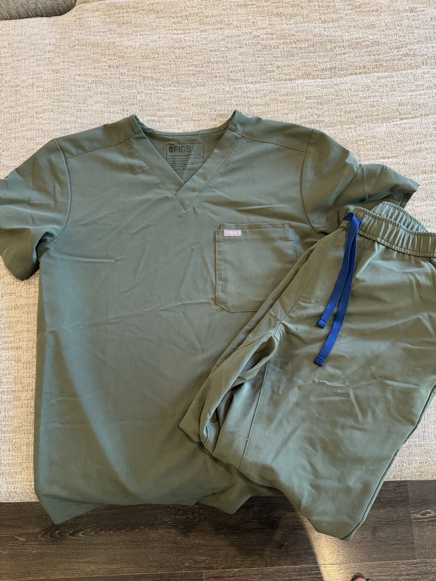 Figs Scrubs Moss Green