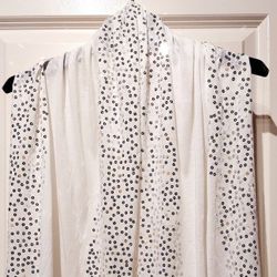 LONG WHITE NEW SCARF