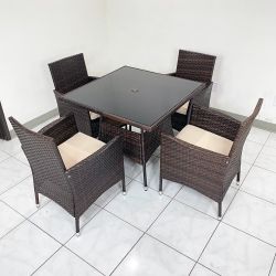 $250 (New) 5pcs wicker dining set indoor outdoor patio furniture 35x35” glass table w/ umbrella cutout, 4 chairs 
