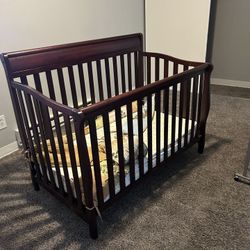 Baby Crib And Mattress 