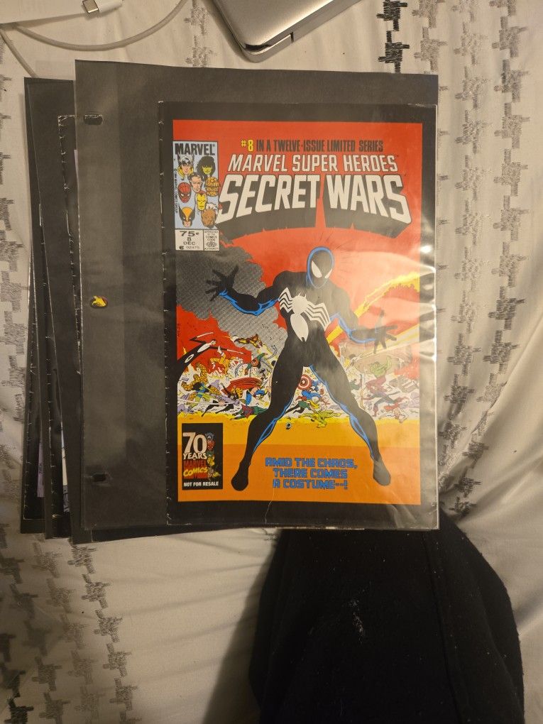 Comic Book Marvel Super Heroes #8 Good Condition.