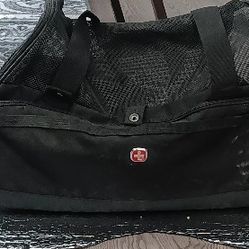 swiss pet carrier