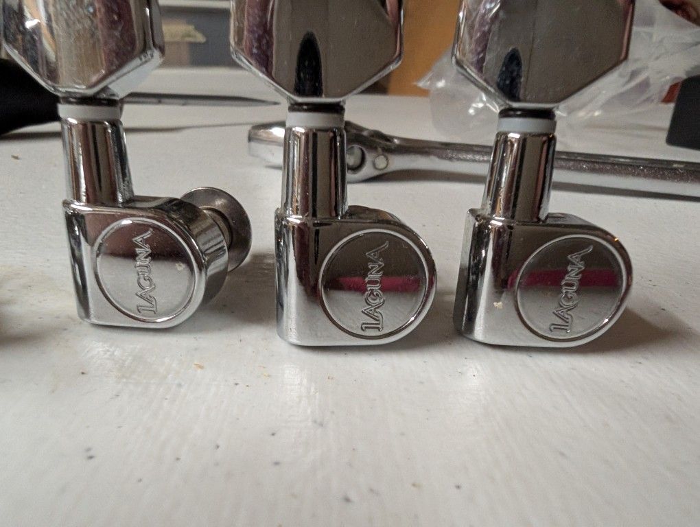 Laguna Guitar Tuners