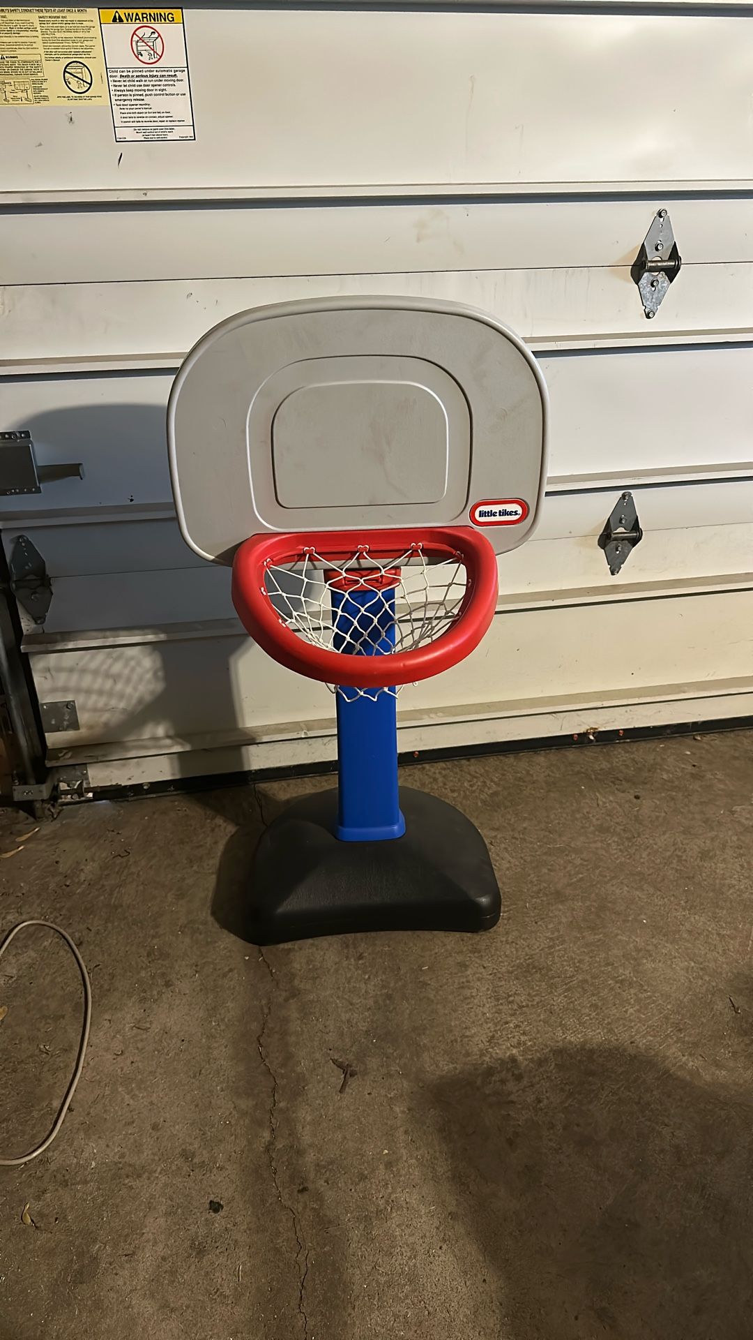 Little Tikes Basketball Hoop