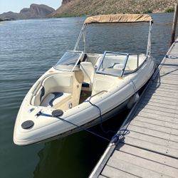 1998 Rinker Captiva