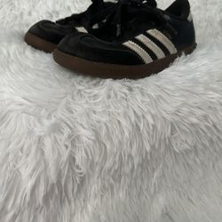 Kids Adidas Shoe 