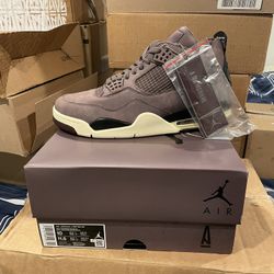 Jordan 4 retro A Ma Maniere violet ore  Size 10 men . Brand new DS in box . 