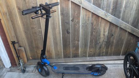 Electric scooter