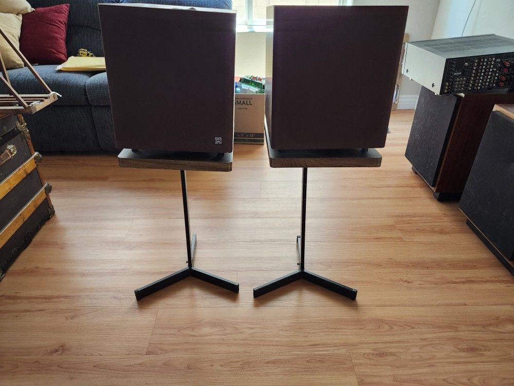 Stereo Speakers