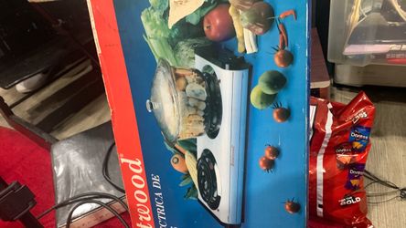 Brentwood  electric stove
