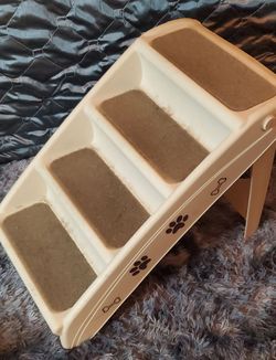 Plastic Pet Stairs with Non-Slip Steps