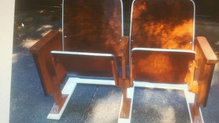 THEATER CHAIRS