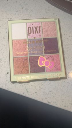 Pick Hello kitty Eyeshadow palette