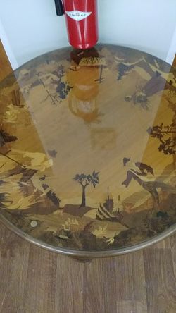 Vintage coffee table 3 feet in diameter by 20 in tall