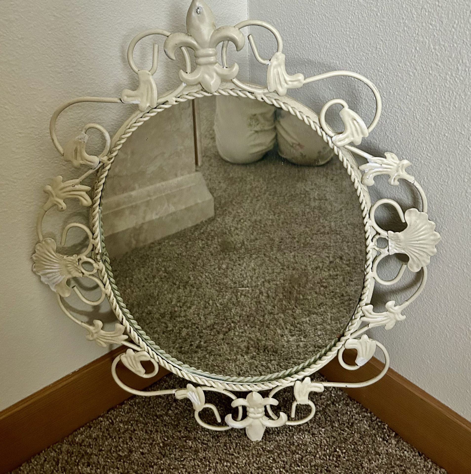 Pretty White Mirror