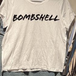 NEW VICTORIA SECRET CROP TSHIRT SIZE LARGE