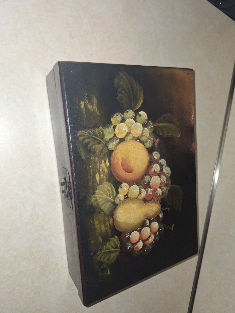 Wood Jewelery Box