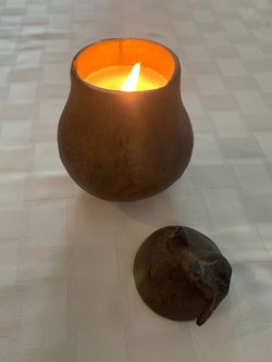 Home decor-Candle in a pear