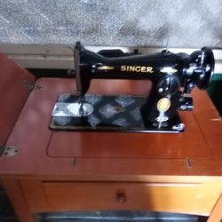 Singer sewing machine 