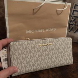 MICHAEL KORS New With Tags 