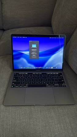 2022 Apple MacBook Pro M2 – 8GB RAM / 256GB SSD