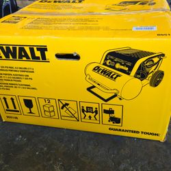 Dewalt 4.5 Gal. Portable Electric Air Compressor 225 PSI