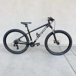 (M)27.5" Specialized Rockhopper Mountain Bike | 2x Drivetrain | Disc Brakes | Ready to Ride