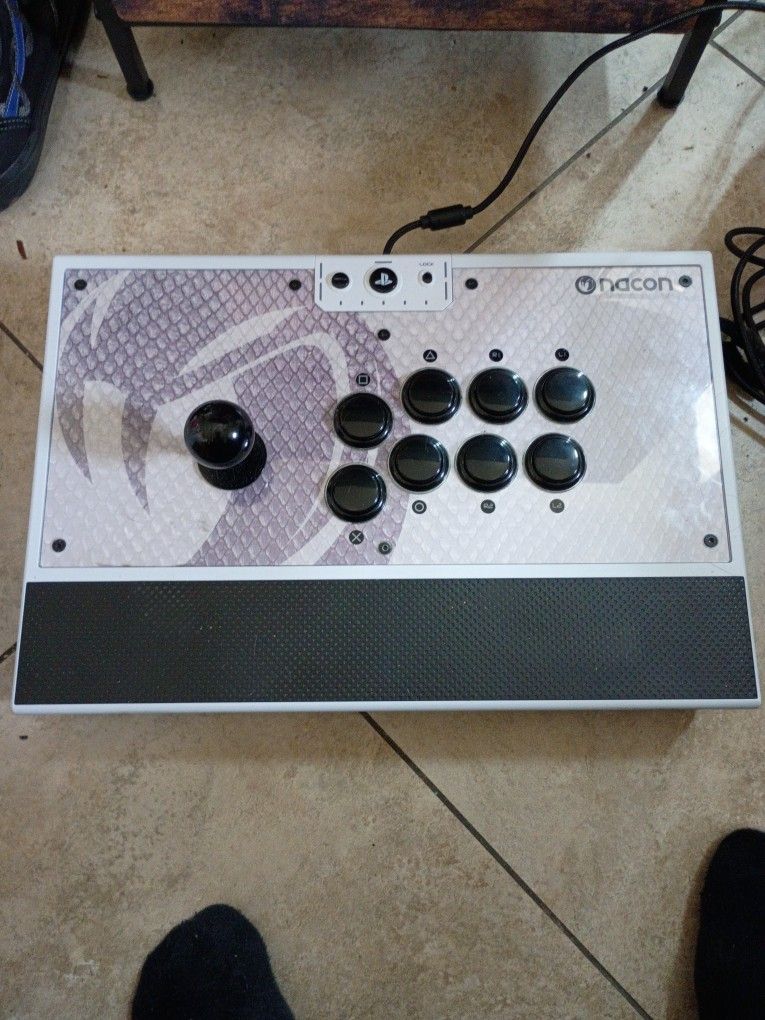 Nacon Arcade Stick