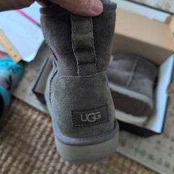 Uggs size 10
