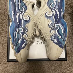 Gucci Shoes 100% Authentic 250$ 