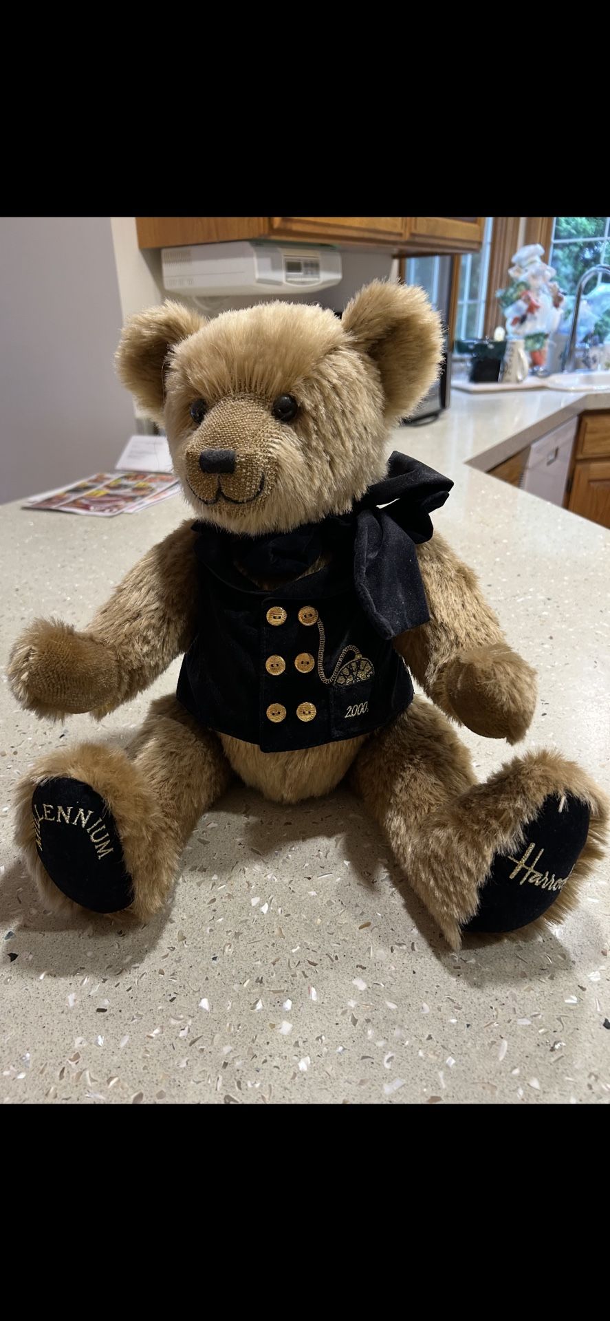 HARRODS -Collectible Teddy Bear -England