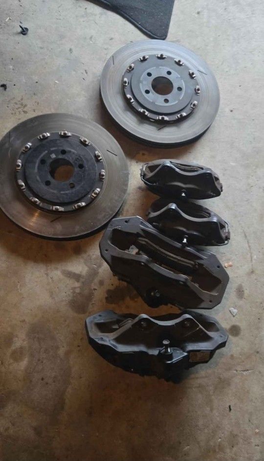 Dodge Charger Srt Hellcat 6 Piston Calipers Brakes No Rotors 