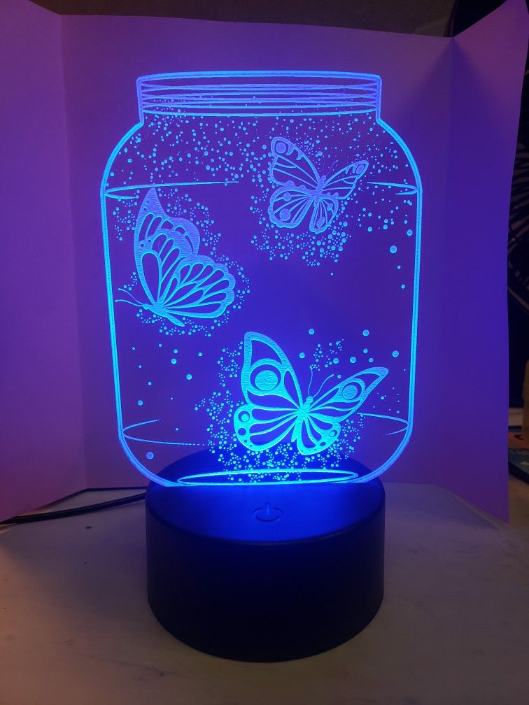 3D Illusion Light..Butterflies In Jar!