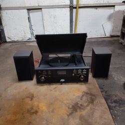 Pyle Record And Bluetooth Receiver And Speakers