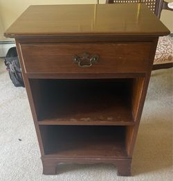 Vintage Stickley Side Table 20W x 15 Dp x 30H