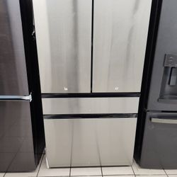 Un Refrijerador Cuatro Puertas 90 Dias De Garamtia Se Yeva Adomisilio