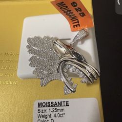 Wolf Pendant GRA Moissanite 925 Sterling Silver 4ct