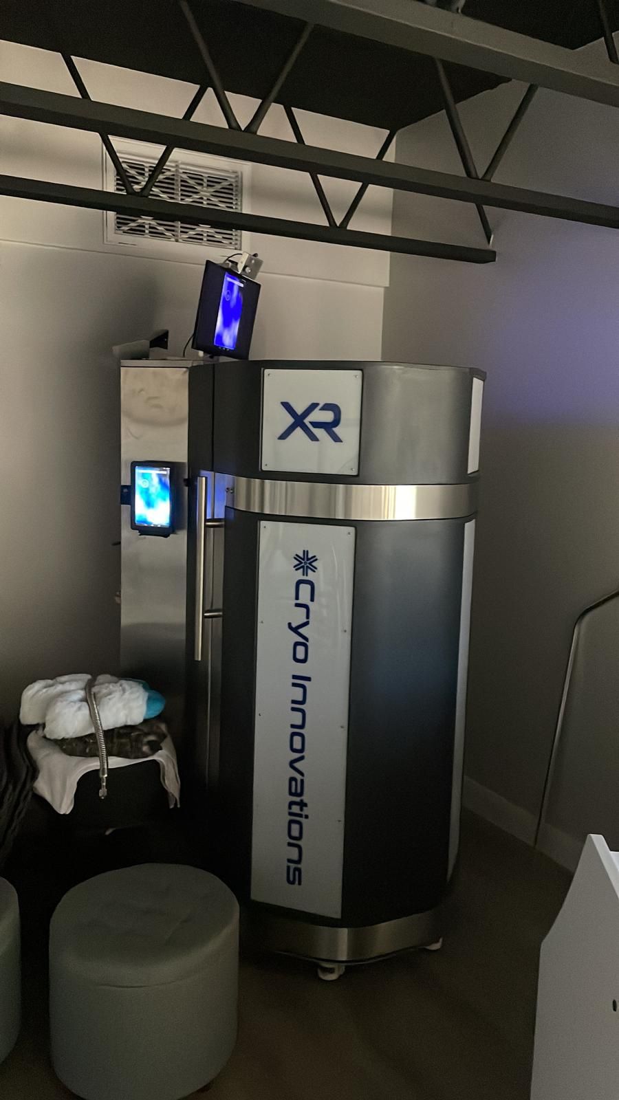 Cryotherapy Chamber – Cryo Innovations XR – Barely Used (Simi Valley)