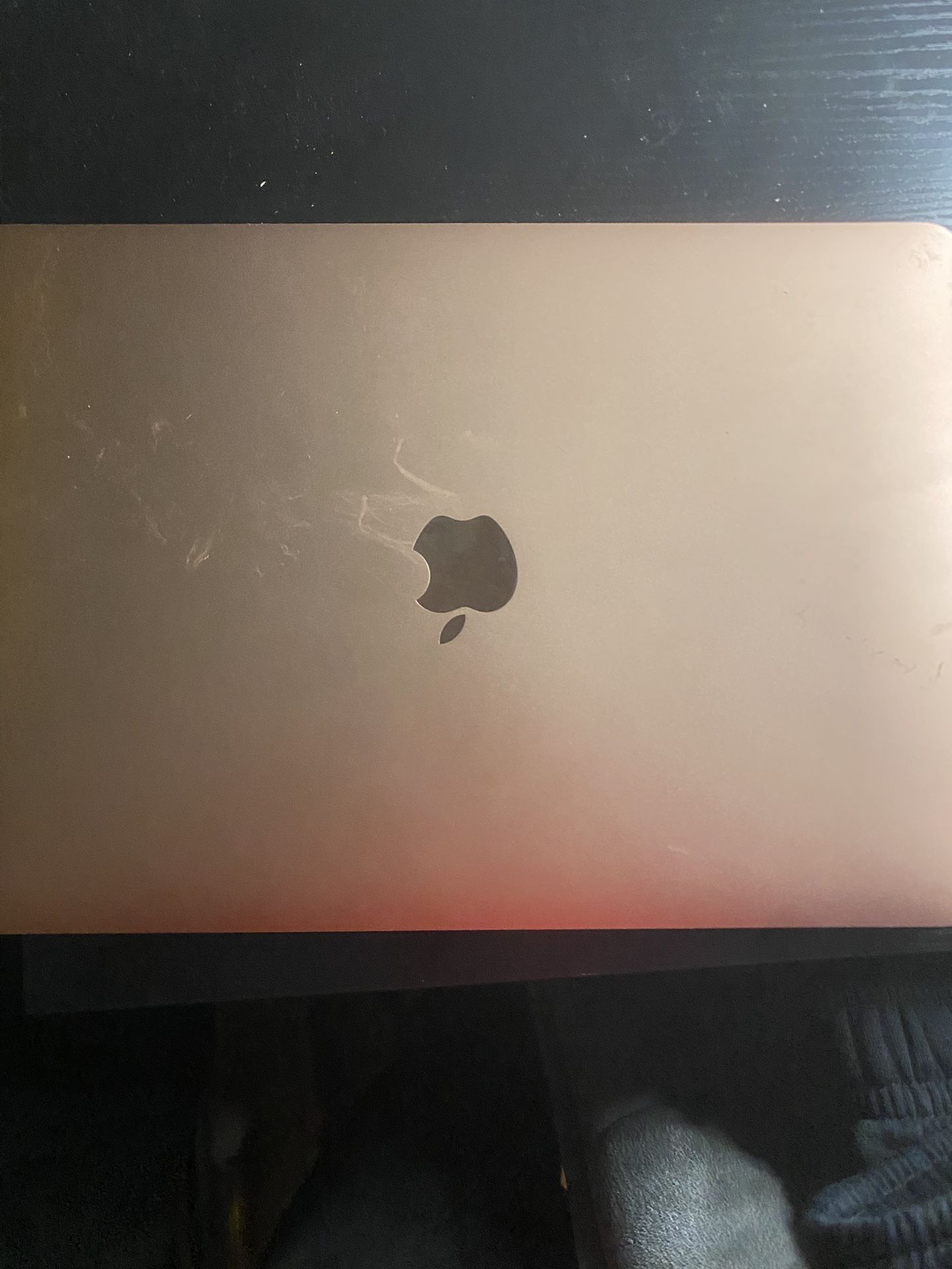 MacBook Comes With Charger