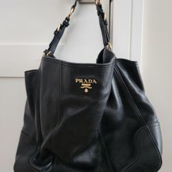 Prada Black Leather Authentic Sacca Bag/hobo Bag