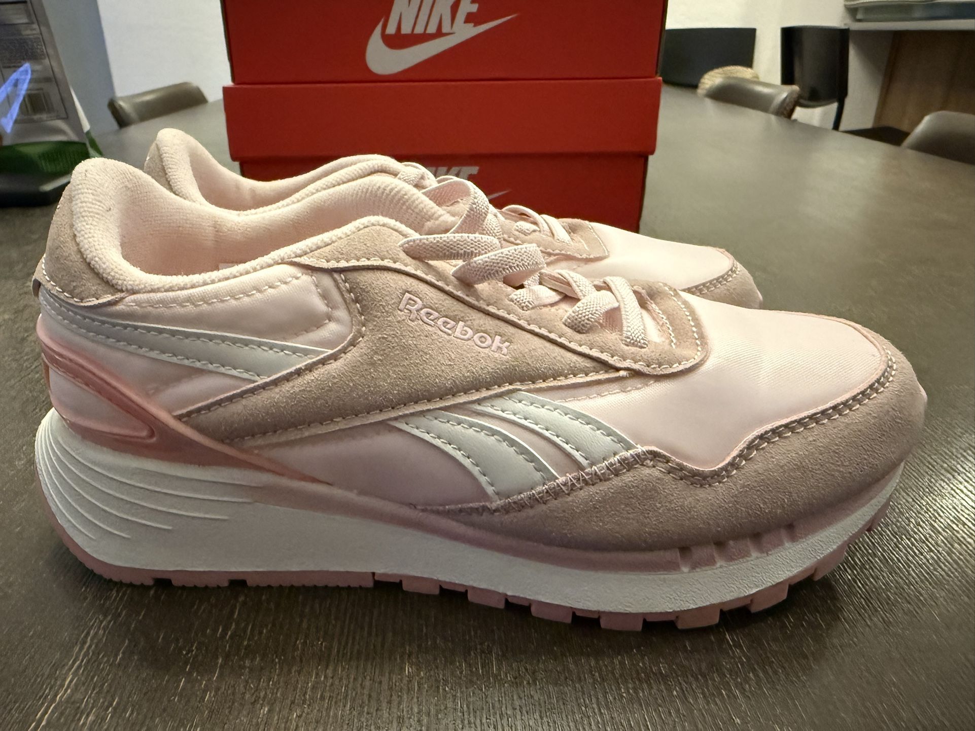 Girls Reebok Size 3