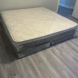 NEW MATTRESS CALIFORNIA KING WITH BOX SPRING 