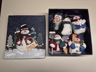 Christmas 5 Snowman Ornaments And Decorative Box