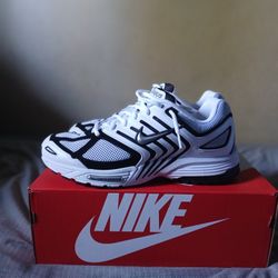 Nike Pegasus 2005 Size 12 Never Worn