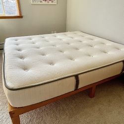 Avocado organic latex mattress - Like new! (king size) 
