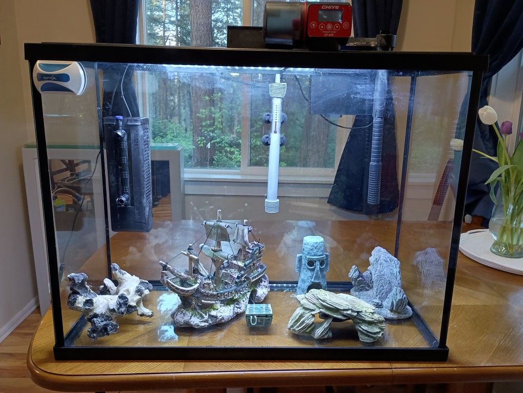 37 Gal Aquarium Fish Tank Full Set-up