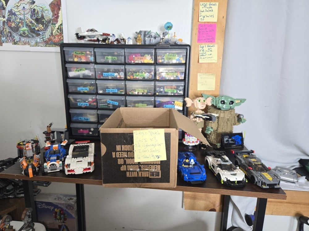 6 Lego Cars