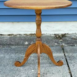 Oak Oval Top Side Table